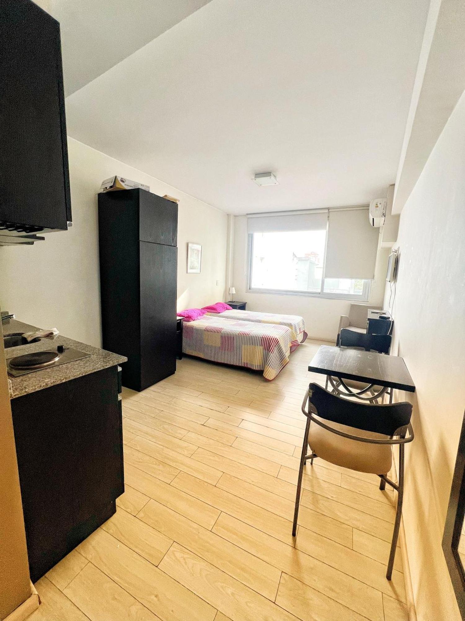 Departamento Coby Tempora - Frente Hospital - Seguridad 24 Hs Apartamento Buenos Aires