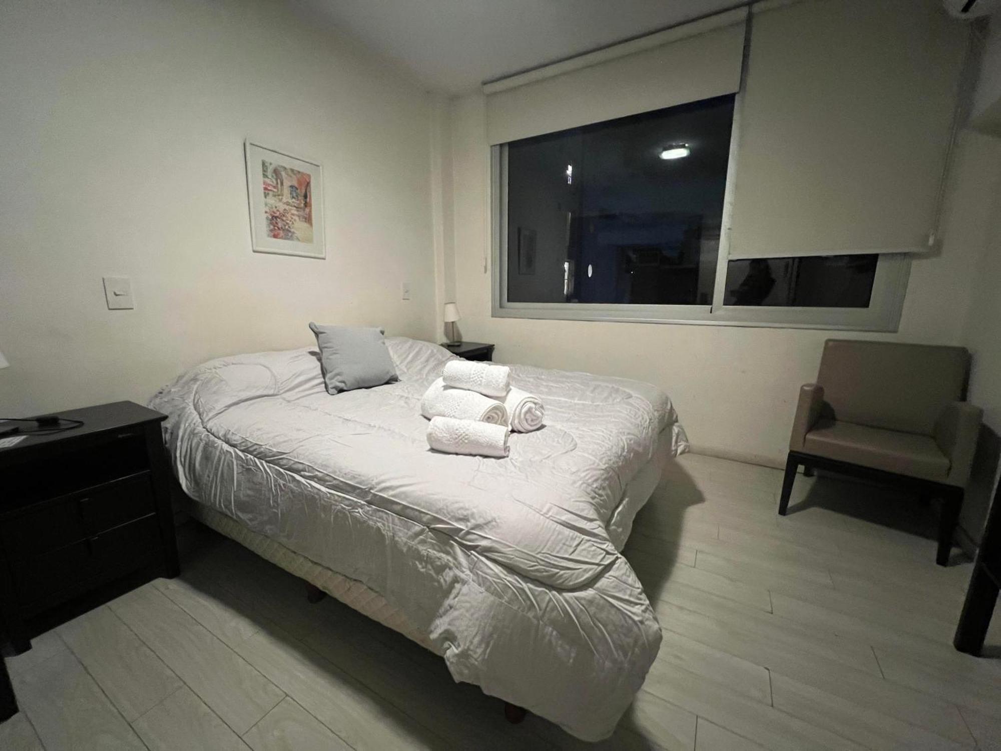 Departamento Coby Tempora - Frente Hospital - Seguridad 24 Hs Apartamento