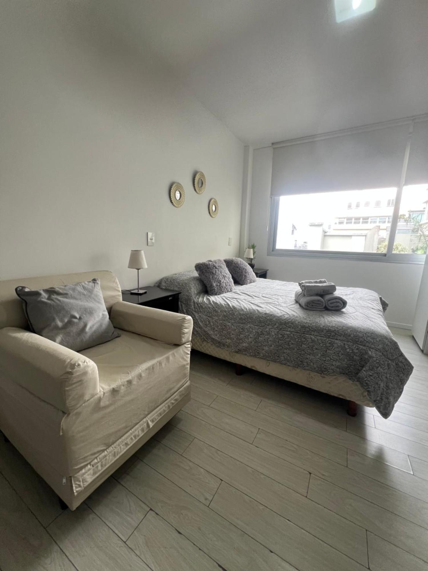 Apartamento Departamento Coby Tempora - Frente Hospital - Seguridad 24 Hs Buenos Aires